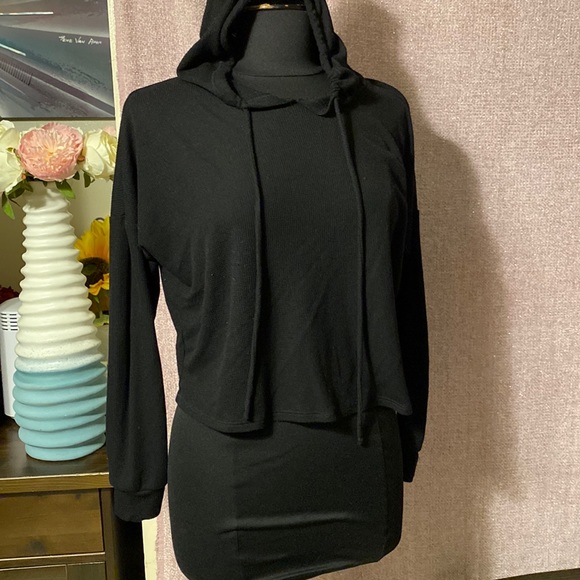 TRESICS black long sleeve top size s - Picture 1 of 5